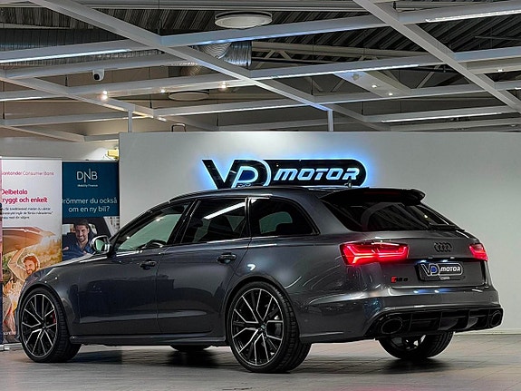 Audi RS6 3 of 5