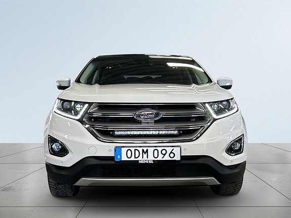Ford Edge 2 of 5