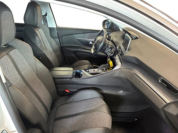 Peugeot 3008 16 of 22