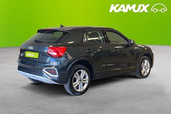 Audi Q2 4 of 5