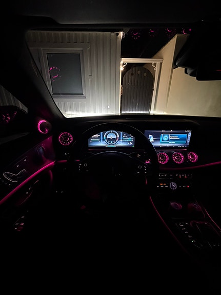 Mercedes-Benz E220 d 20 of 20