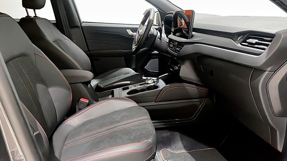 Ford Kuga 3 of 5