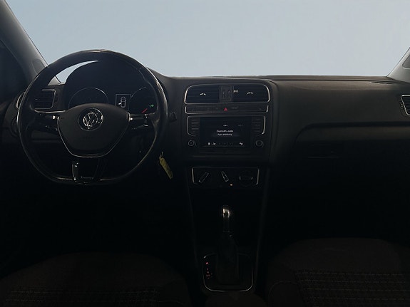 Volkswagen Polo 8 of 18