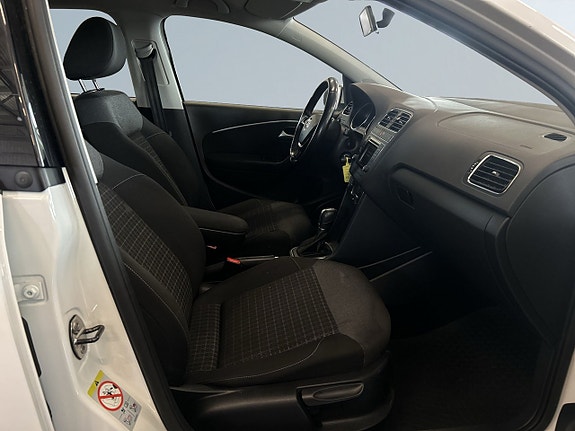 Volkswagen Polo 10 of 18