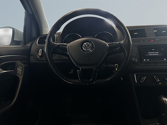 Volkswagen Polo 9 of 18