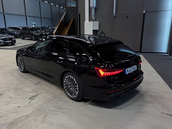 Audi A6 4 of 5