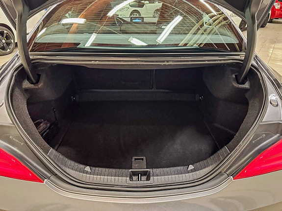 Mercedes-Benz CLA220 d 7 of 8
