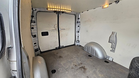 Mercedes-Benz vito 2.8t 11 of 13
