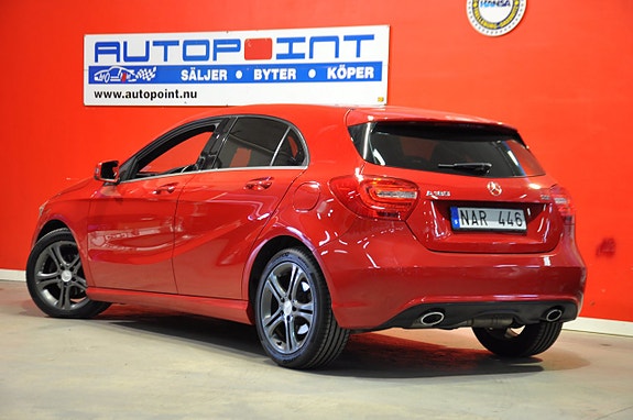 Mercedes-Benz A180 3 of 5