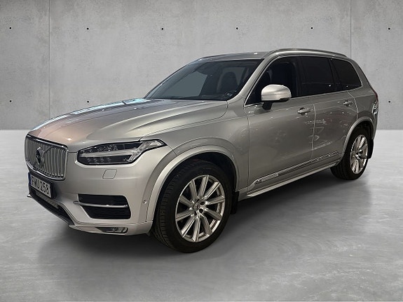 Volvo XC90 3 of 13