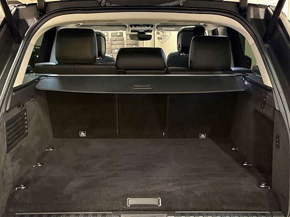 Land Rover Range Rover Sport 17 of 20