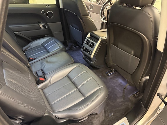 Land Rover Range Rover Sport 12 of 20