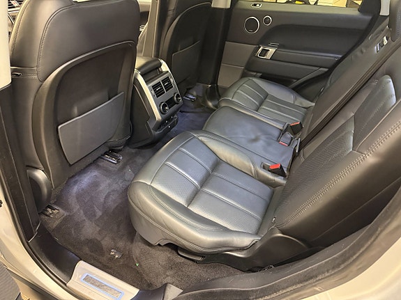Land Rover Range Rover Sport 11 of 20