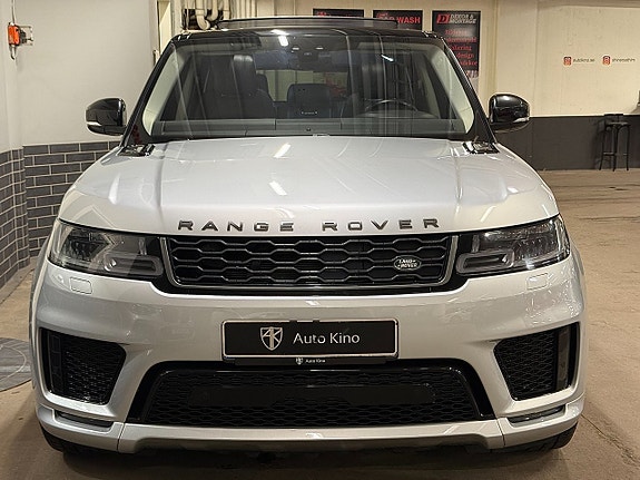 Land Rover Range Rover Sport 4 of 5