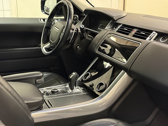 Land Rover Range Rover Sport 14 of 20