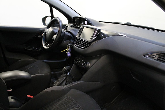 Peugeot 208 10 of 10