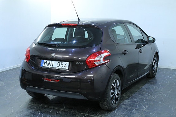 Peugeot 208 6 of 10