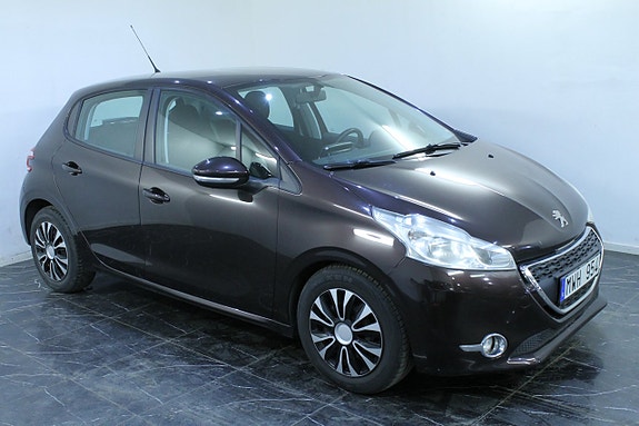 Peugeot 208 5 of 10