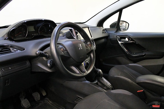 Peugeot 208 9 of 10
