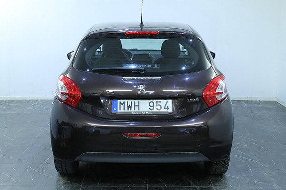 Peugeot 208 7 of 10
