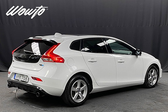 Volvo V40 5 of 21
