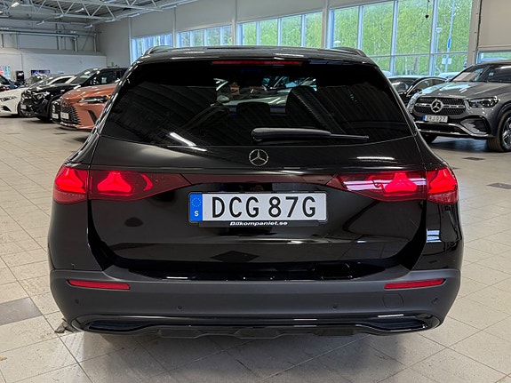 Mercedes-Benz E300 de 4 of 20
