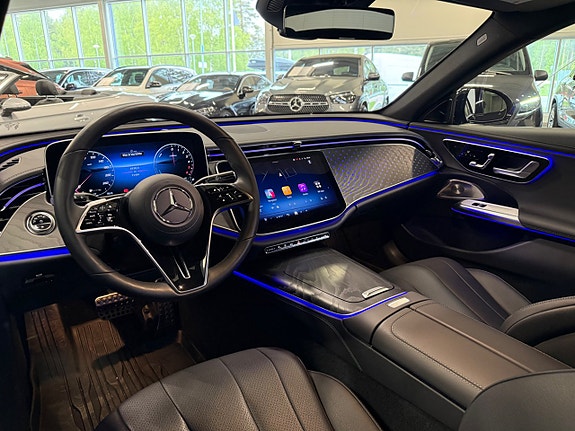Mercedes-Benz E300 de 15 of 20