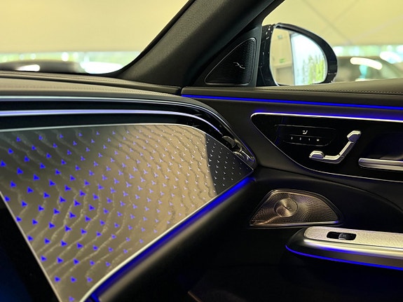 Mercedes-Benz E300 de 16 of 20