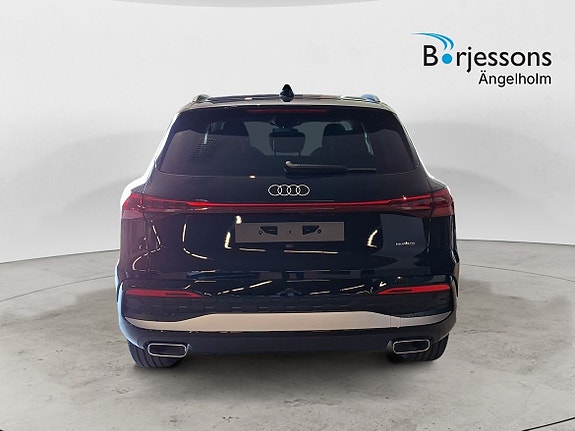 Audi Q5 4 of 5