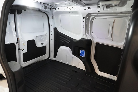Ford Transit Courier 11 of 14