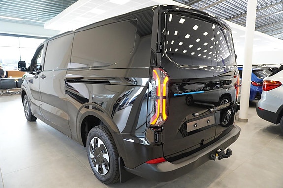 Ford Transit Custom 4 of 5