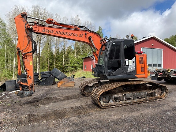 Grävmaskin Hitachi ZX135US-6 -2019 | Skogsutrustad via auktion