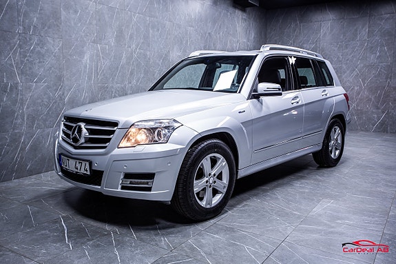 Mercedes-Benz GLK220 3 of 5