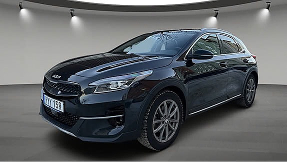 Kia XCeed 2 of 5