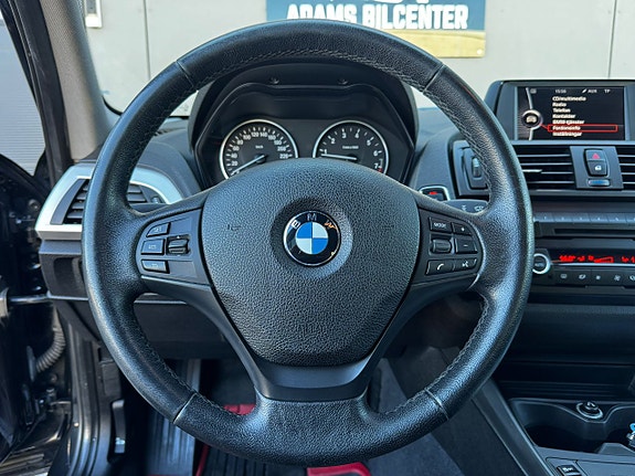 BMW 116i 9 of 22