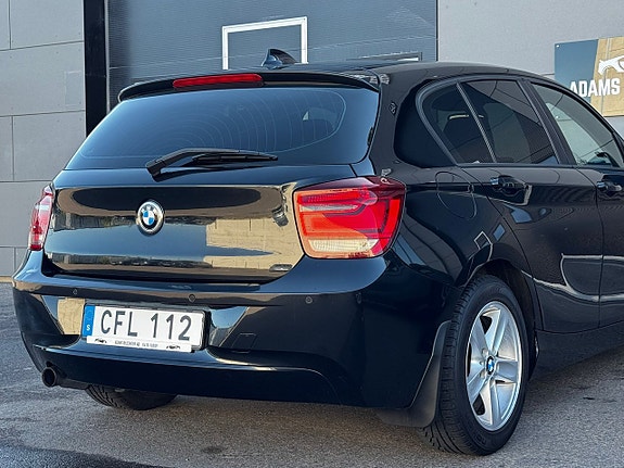 BMW 116i 8 of 22