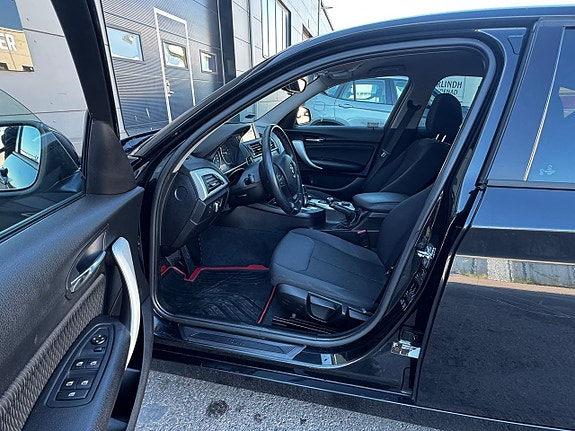 BMW 116i 17 of 22