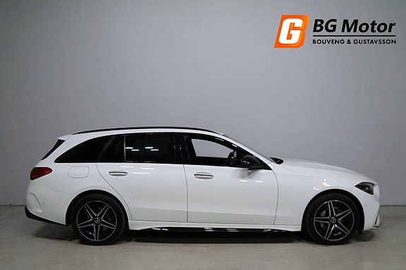 Mercedes-Benz C300 3 of 17