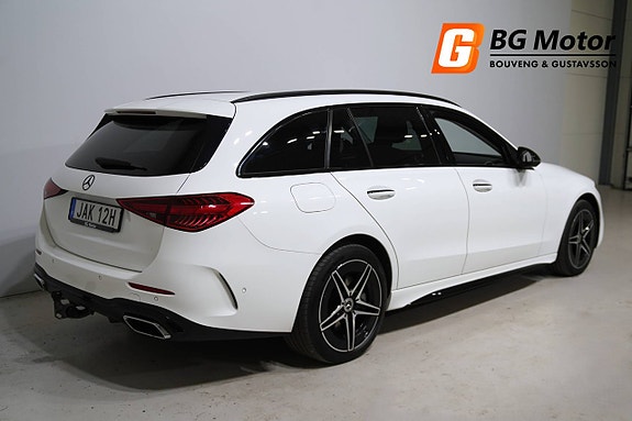 Mercedes-Benz C300 4 of 17