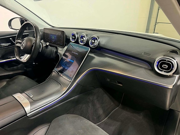 Mercedes-Benz C300 5 of 17