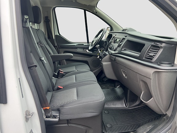 Ford Transit Custom 15 of 18