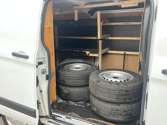 Ford Transit Custom 16 of 18