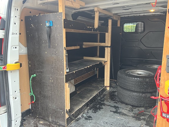 Ford Transit Custom 18 of 18
