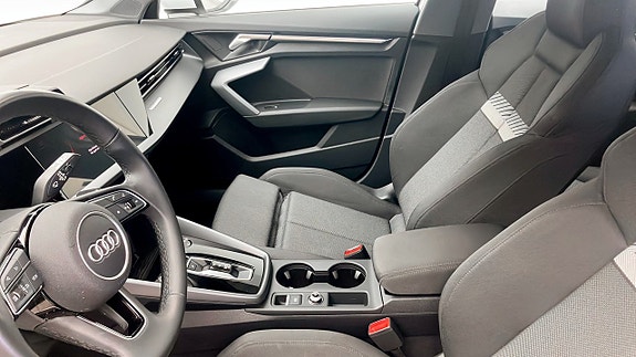 Audi A3 8 of 13