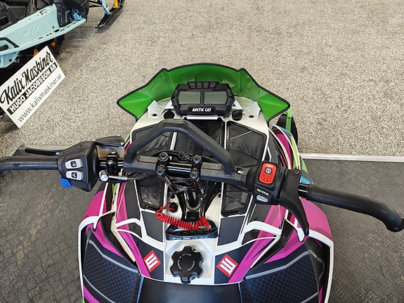 Arctic Cat M6000 med elstart 5 of 5