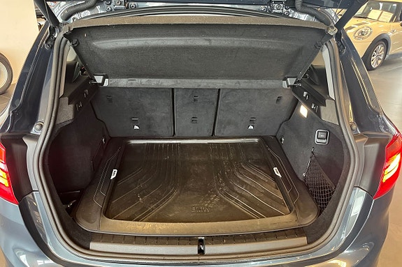 BMW 218 23 of 28