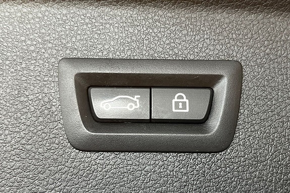 BMW 218 24 of 28