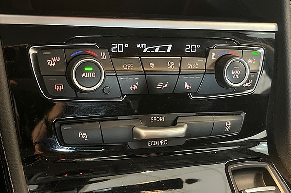 BMW 218 17 of 28