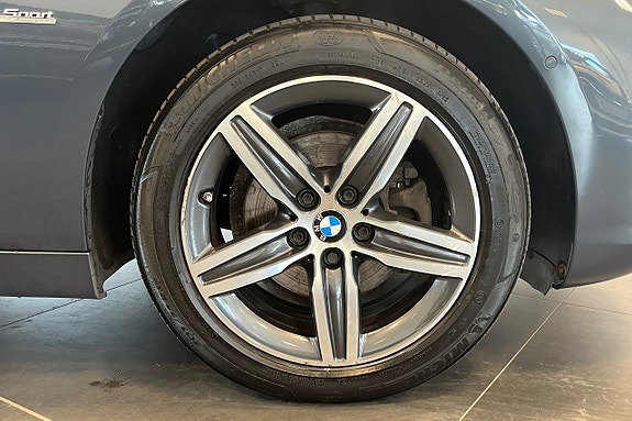BMW 218 10 of 28