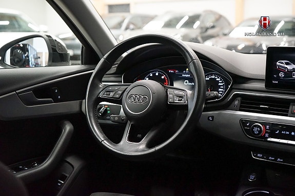 Audi A4 12 of 22